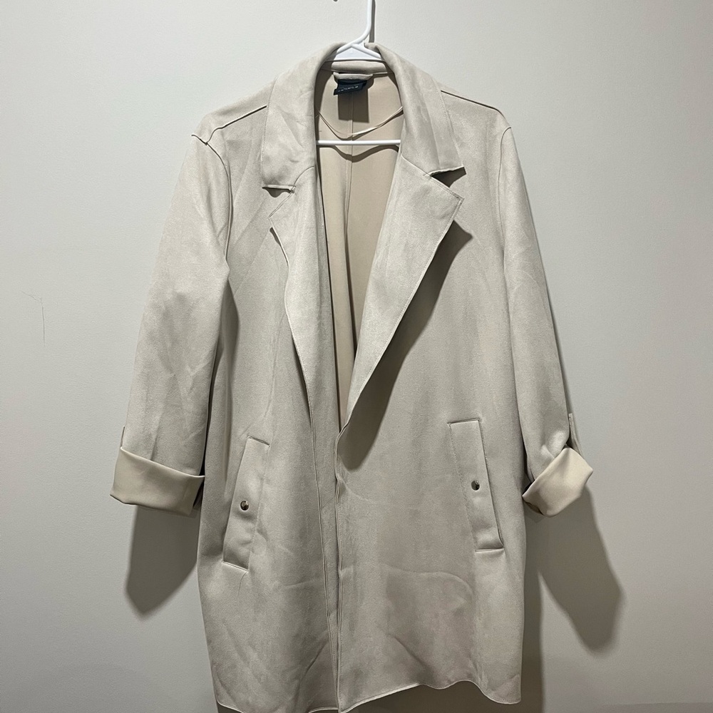 Pull and bear white cream blazer